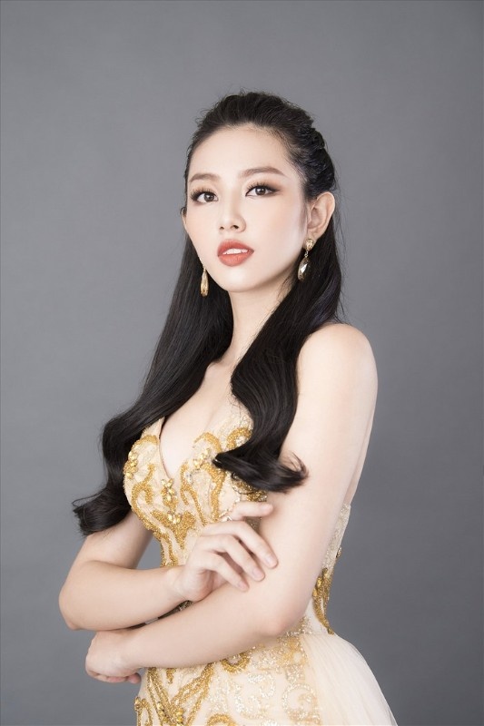 Thùy Tiên sinh năm bao nhiêu Miss International 2018